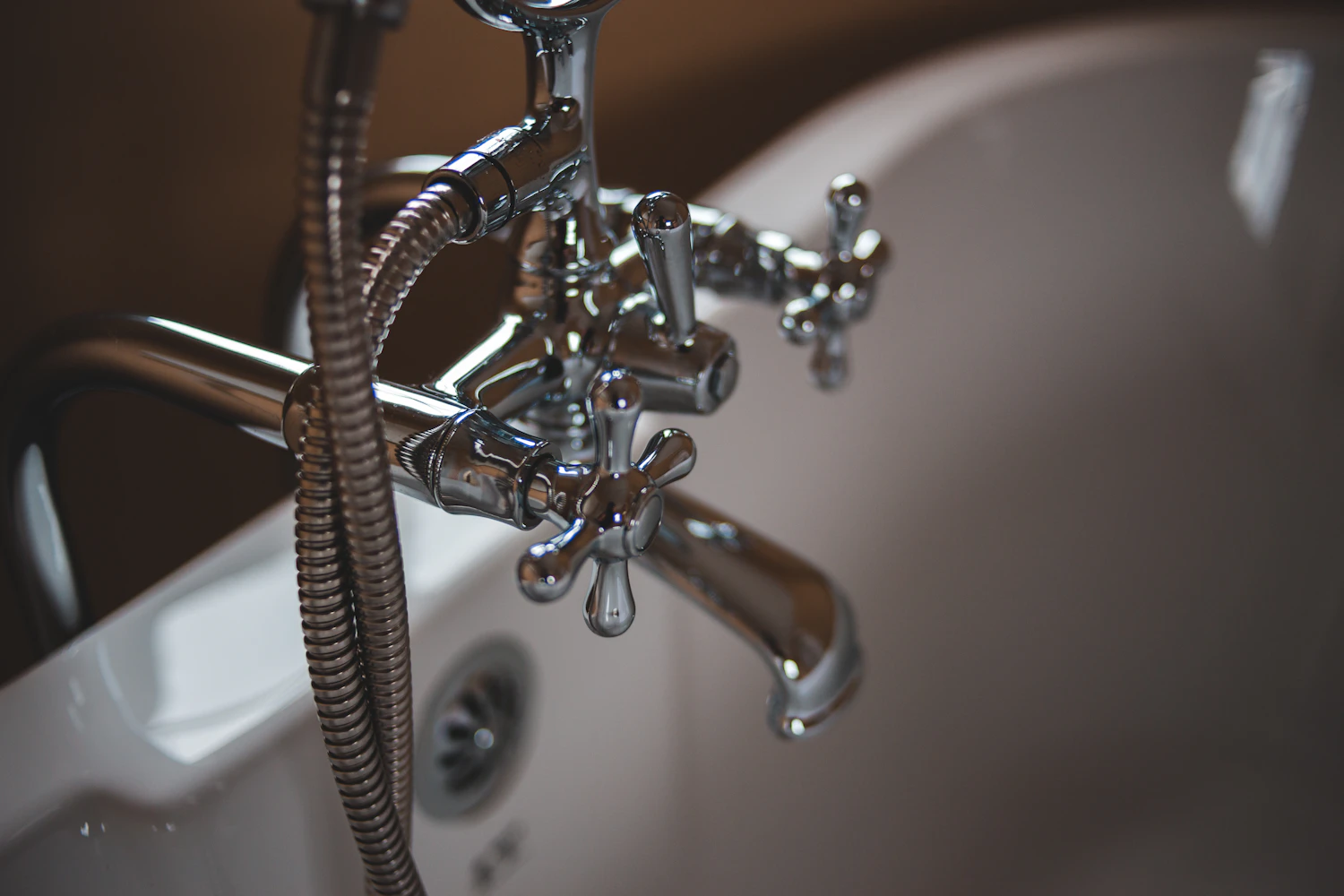Bathroom plumbing fixtures